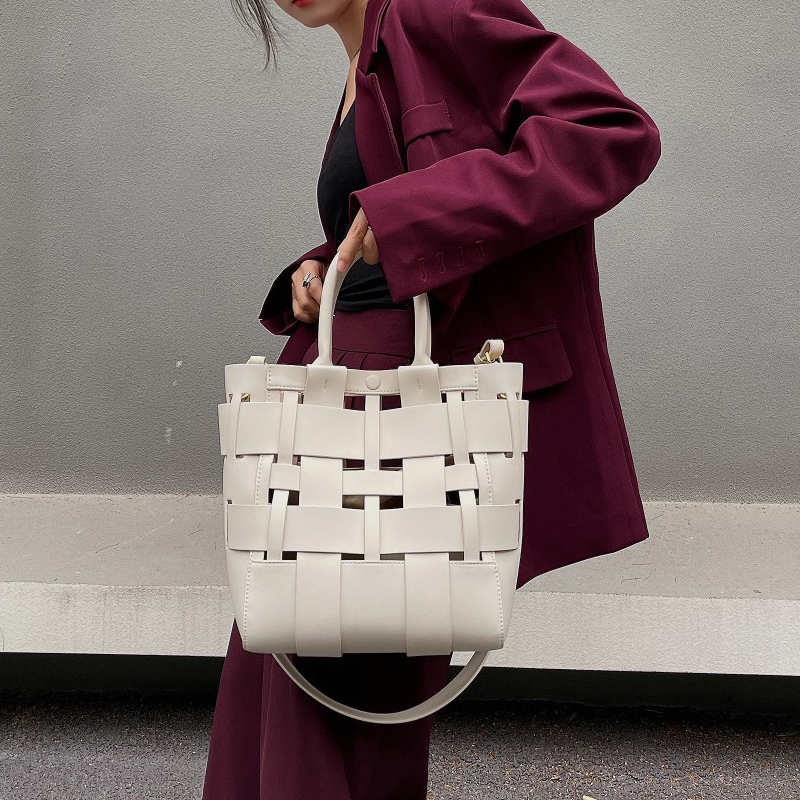 Custom Initials Genuine Leathe - огляд і ціна Women Bags On Sale